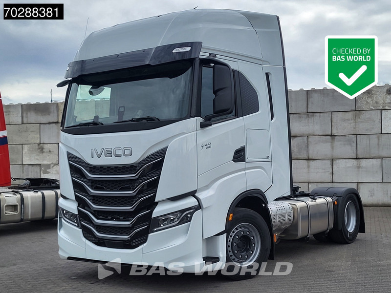 Iveco S-way 580 4X2 Nieuw! 2xTanks Standklima ACC LED Euro 6 - Çekici: fotoğraf 1 Iveco S-way 580 4X2 Nieuw! 2xTanks Standklima ACC LED Euro 6 - Çekici: fotoğraf 1