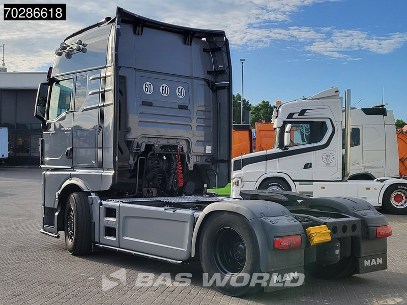 MAN TGX 18.520 4X2 Individual Lion S! GX Retarder Full-Air 2x Tanks Navi LED ACC Euro 6 - Çekici: fotoğraf 2 MAN TGX 18.520 4X2 Individual Lion S! GX Retarder Full-Air 2x Tanks Navi LED ACC Euro 6 - Çekici: fotoğraf 2