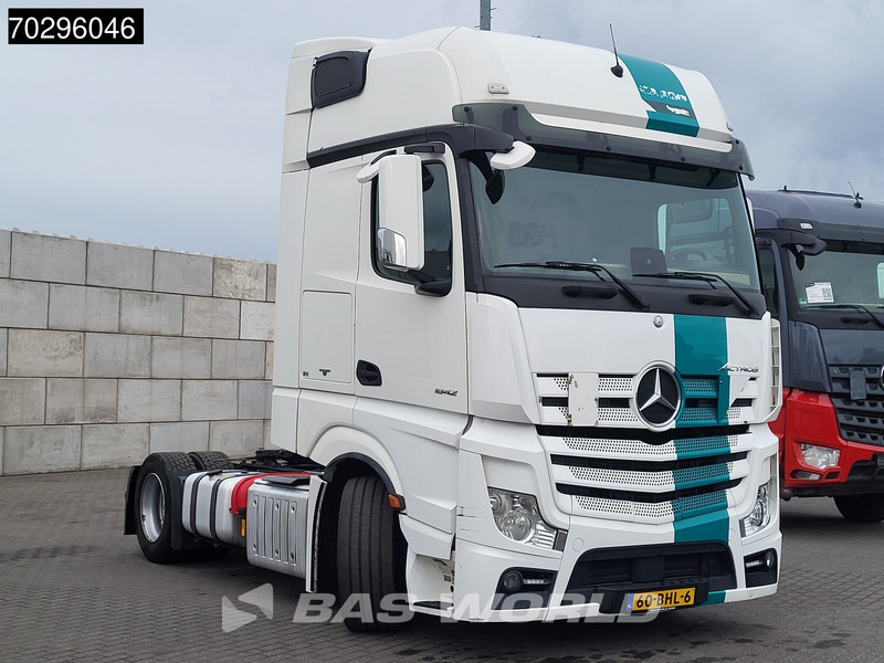 Mercedes-Benz Actros 1842 Actros 4X2 GigaSpace NL-Truck Mega 2xTanks ACC Standklima Euro 6 - Çekici: fotoğraf 3 Mercedes-Benz Actros 1842 Actros 4X2 GigaSpace NL-Truck Mega 2xTanks ACC Standklima Euro 6 - Çekici: fotoğraf 3