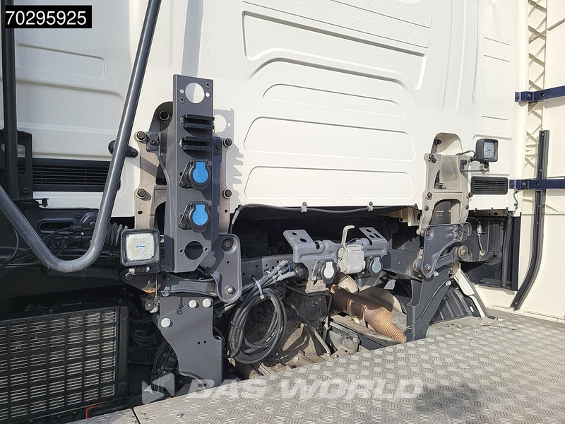 Scania S540 6X2 Retarder Full-Air 2xTanks Standairco Leather ACC LED Navi Euro 6 - Çekici: fotoğraf 2 Scania S540 6X2 Retarder Full-Air 2xTanks Standairco Leather ACC LED Navi Euro 6 - Çekici: fotoğraf 2