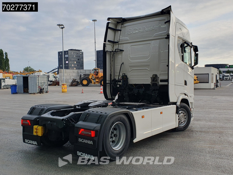 Scania S560 4X2 NEW! Retarder Full-Air 2xTanks Standklima Navi ACC LED Euro 6 - Çekici: fotoğraf 5 Scania S560 4X2 NEW! Retarder Full-Air 2xTanks Standklima Navi ACC LED Euro 6 - Çekici: fotoğraf 5
