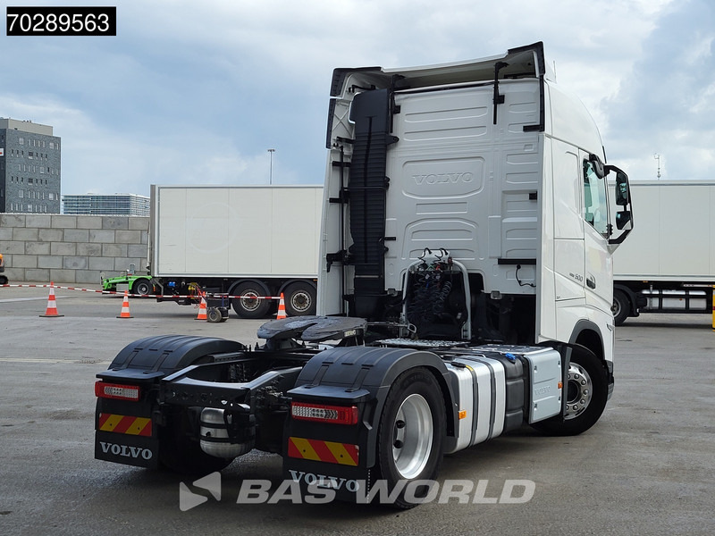 Volvo FH 500 4X2 2xTanks I-ParkCool Navi ACC Euro 6 - Çekici: fotoğraf 5 Volvo FH 500 4X2 2xTanks I-ParkCool Navi ACC Euro 6 - Çekici: fotoğraf 5