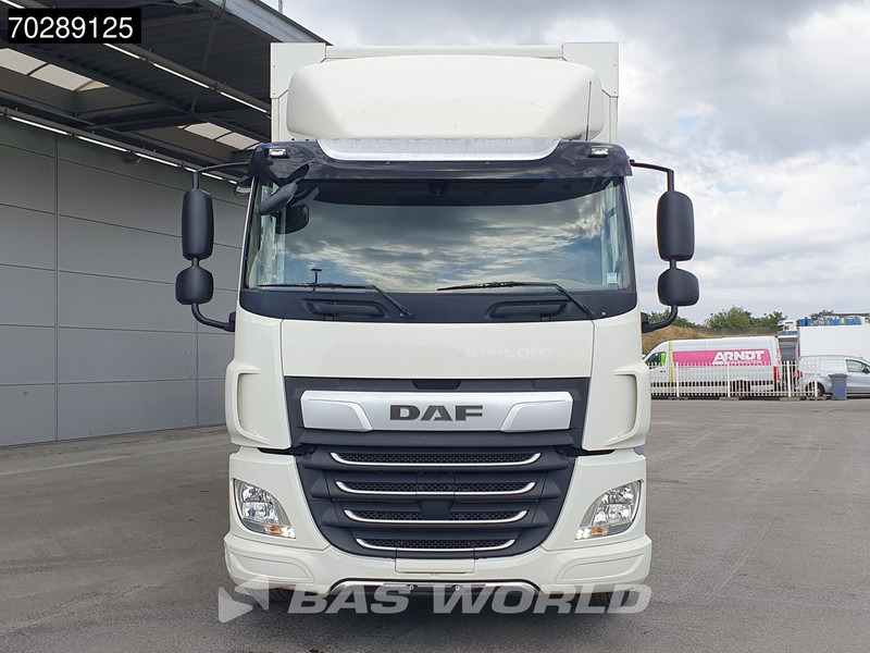 DAF CF 230 4X2 2000kg Ladebordwand Automatic 3 seats ACC Euro 6 - Kapalı kasa kamyon: fotoğraf 5 DAF CF 230 4X2 2000kg Ladebordwand Automatic 3 seats ACC Euro 6 - Kapalı kasa kamyon: fotoğraf 5