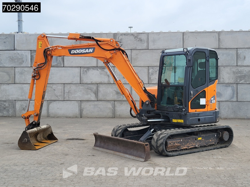 Doosan DX63-3 - Mini ekskavatör: fotoğraf 3 Doosan DX63-3 - Mini ekskavatör: fotoğraf 3