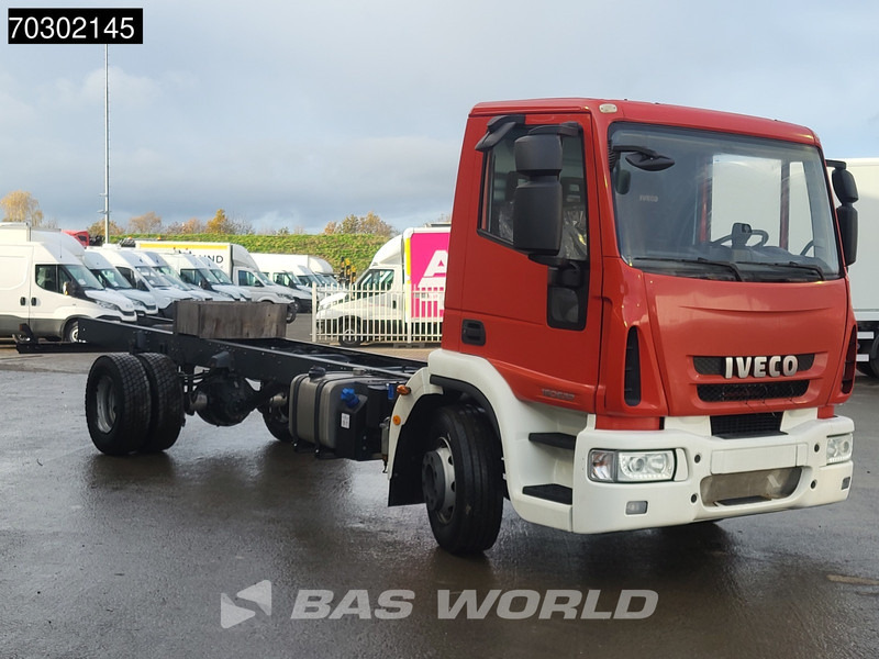 Iveco Eurocargo 160E320 4X2 NEW! 16T chassis 2016 production Euro 6 - Şasi kamyon: fotoğraf 3 Iveco Eurocargo 160E320 4X2 NEW! 16T chassis 2016 production Euro 6 - Şasi kamyon: fotoğraf 3