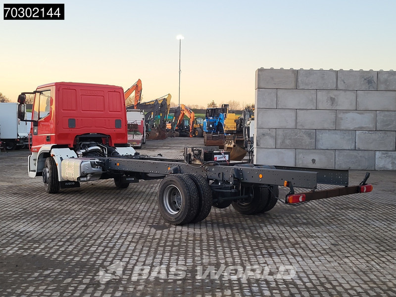 Iveco Eurocargo 160E320 4X2 NEW! 16T chassis 2016 production Euro 6 - Şasi kamyon: fotoğraf 2 Iveco Eurocargo 160E320 4X2 NEW! 16T chassis 2016 production Euro 6 - Şasi kamyon: fotoğraf 2