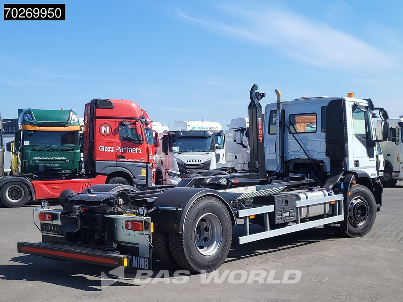 Iveco Eurocargo 180E320 4X2 NEW! 14tons Hiab Multilift ULT14S51 ACC Euro 6 - Kancalı yükleyici kamyon: fotoğraf 5 Iveco Eurocargo 180E320 4X2 NEW! 14tons Hiab Multilift ULT14S51 ACC Euro 6 - Kancalı yükleyici kamyon: fotoğraf 5