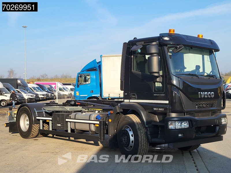 Iveco Eurocargo 180E320 4X2 NEW! 14tons Hiab Multilift ULT14S51 ACC Euro 6 - Kancalı yükleyici kamyon: fotoğraf 5 Iveco Eurocargo 180E320 4X2 NEW! 14tons Hiab Multilift ULT14S51 ACC Euro 6 - Kancalı yükleyici kamyon: fotoğraf 5