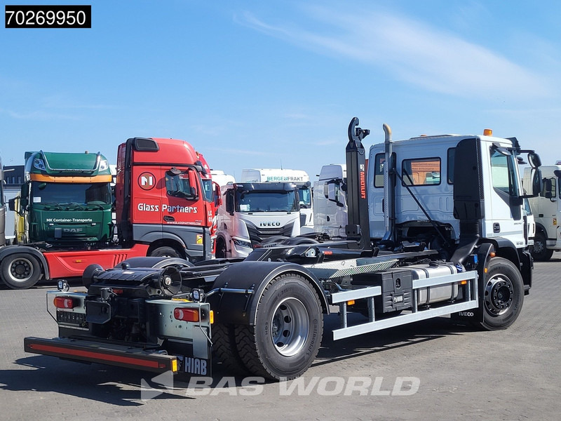 Iveco Eurocargo 180E320 4X2 NEW! 14tons Hiab Multilift ULT14S51 ACC Euro 6 - Kancalı yükleyici kamyon: fotoğraf 5 Iveco Eurocargo 180E320 4X2 NEW! 14tons Hiab Multilift ULT14S51 ACC Euro 6 - Kancalı yükleyici kamyon: fotoğraf 5
