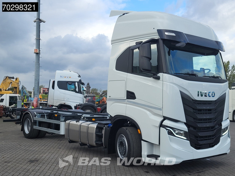Iveco S-Way 460 4X2 NEW! BDF Navi ACC LED Automatic Euro 6 - Konteynır taşıyıcı/ Yedek karoser kamyon: fotoğraf 3 Iveco S-Way 460 4X2 NEW! BDF Navi ACC LED Automatic Euro 6 - Konteynır taşıyıcı/ Yedek karoser kamyon: fotoğraf 3