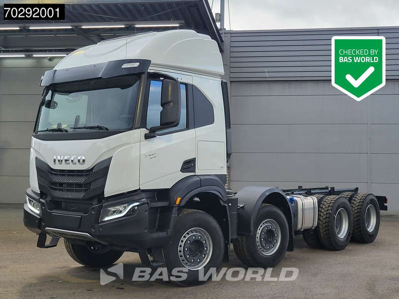 Iveco T-WAY 510 8X4 NEW! Retarder Big-Axle Steelsuspension LED Euro 6 - Şasi kamyon: fotoğraf 1 Iveco T-WAY 510 8X4 NEW! Retarder Big-Axle Steelsuspension LED Euro 6 - Şasi kamyon: fotoğraf 1