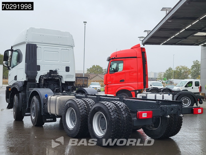 Iveco T-Way 510 8X4 NEW! Retarder Steelsuspension Big-Axle LED Euro 6 - Şasi kamyon: fotoğraf 2 Iveco T-Way 510 8X4 NEW! Retarder Steelsuspension Big-Axle LED Euro 6 - Şasi kamyon: fotoğraf 2