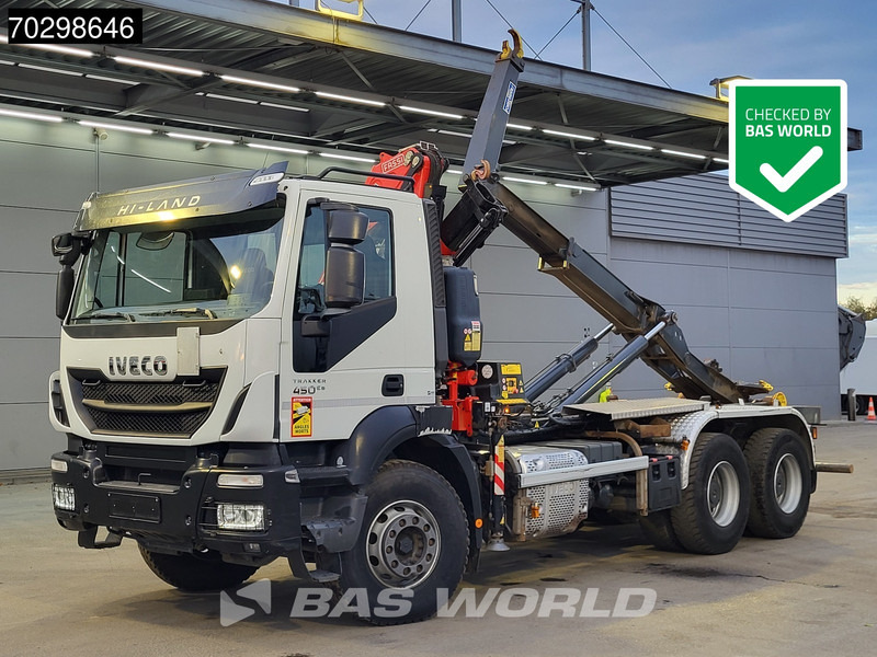 Iveco Trakker 450 6X4 Fassi F120B.2.22 Crane Marrel AL16S50 Retarder Big-axle Euro 6 - Kancalı yükleyici kamyon, Vinçli kamyon: fotoğraf 1 Iveco Trakker 450 6X4 Fassi F120B.2.22 Crane Marrel AL16S50 Retarder Big-axle Euro 6 - Kancalı yükleyici kamyon, Vinçli kamyon: fotoğraf 1