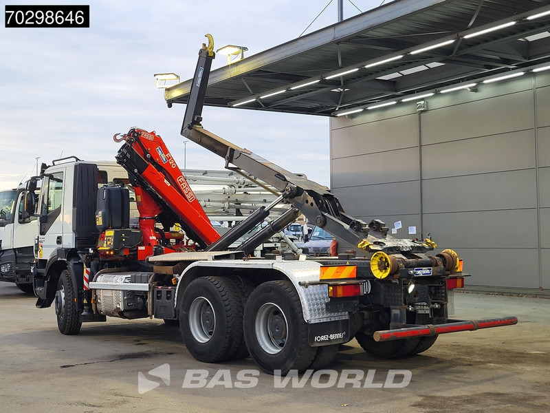 Iveco Trakker 450 6X4 Fassi F120B.2.22 Crane Marrel AL16S50 Retarder Big-axle Euro 6 - Kancalı yükleyici kamyon, Vinçli kamyon: fotoğraf 2 Iveco Trakker 450 6X4 Fassi F120B.2.22 Crane Marrel AL16S50 Retarder Big-axle Euro 6 - Kancalı yükleyici kamyon, Vinçli kamyon: fotoğraf 2