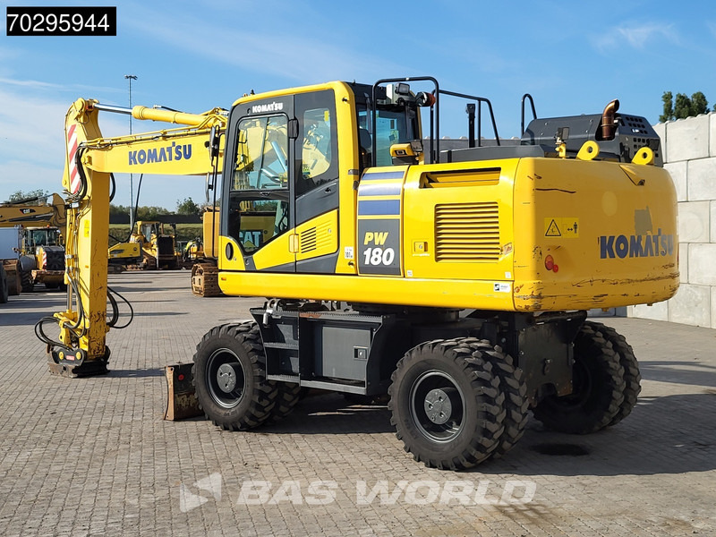 Komatsu PW180 -11 - Tekerlekli ekskavatör: fotoğraf 2 Komatsu PW180 -11 - Tekerlekli ekskavatör: fotoğraf 2