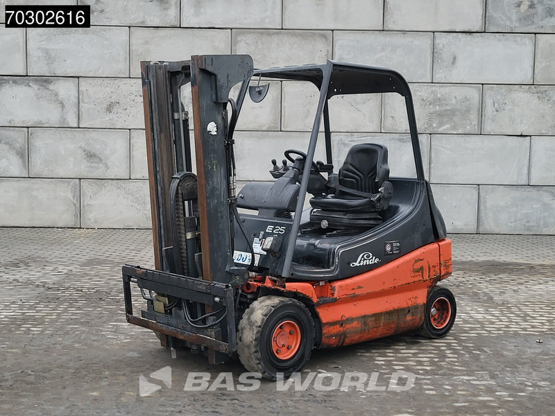 Linde E25 -03 - Elektrikli forklift: fotoğraf 2 Linde E25 -03 - Elektrikli forklift: fotoğraf 2