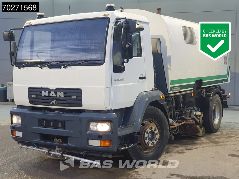 MAN LE 15.250 4X2 Eurovoirie Sweeper Manual Steelsuspension Euro 3 - Yol süpürme aracı: fotoğraf 1 MAN LE 15.250 4X2 Eurovoirie Sweeper Manual Steelsuspension Euro 3 - Yol süpürme aracı: fotoğraf 1