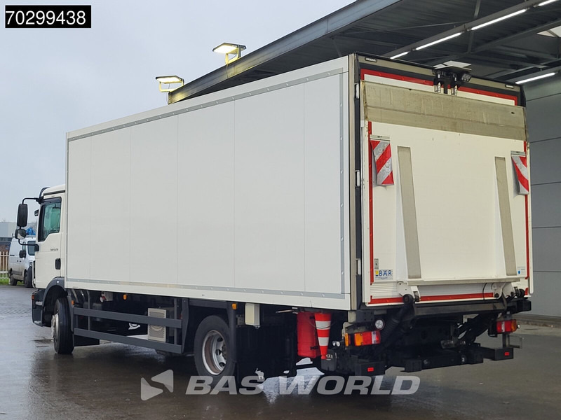 MAN TGM 15.250 TGL 4X2 Carrier Syberia 1500kg Ladebordwand Automatic Euro 6 - Refrijeratör kamyon: fotoğraf 2 MAN TGM 15.250 TGL 4X2 Carrier Syberia 1500kg Ladebordwand Automatic Euro 6 - Refrijeratör kamyon: fotoğraf 2