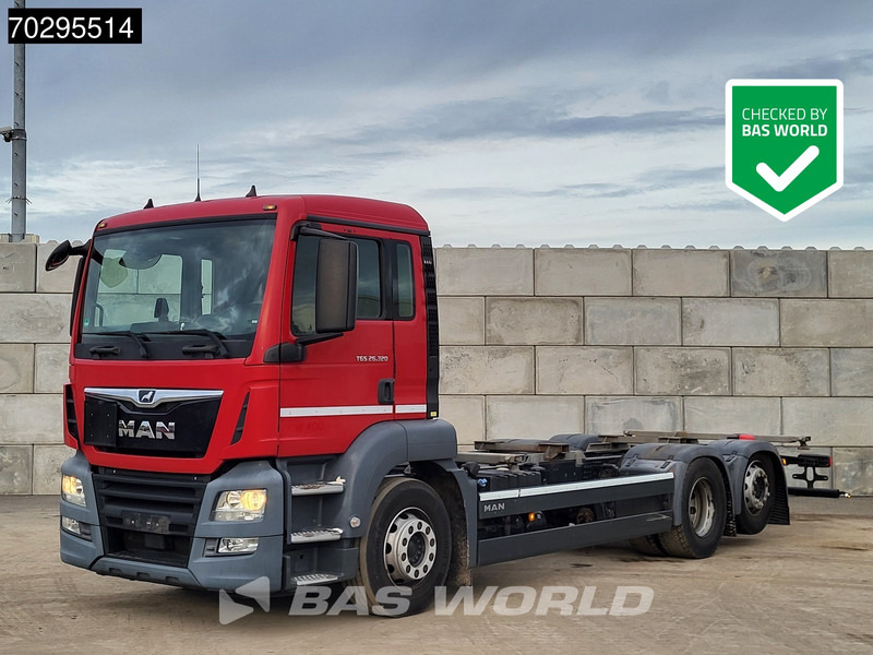 MAN TGS 26.320 TGS 6X2 ADR BDF Lift + Steering Axle Euro 6 - Konteynır taşıyıcı/ Yedek karoser kamyon: fotoğraf 1 MAN TGS 26.320 TGS 6X2 ADR BDF Lift + Steering Axle Euro 6 - Konteynır taşıyıcı/ Yedek karoser kamyon: fotoğraf 1