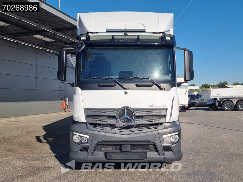Mercedes-Benz Actros 2532 6X2 NEW 2000kg Ladebordwand Navi Lenkachse Euro 6 - Kapalı kasa kamyon: fotoğraf 2 Mercedes-Benz Actros 2532 6X2 NEW 2000kg Ladebordwand Navi Lenkachse Euro 6 - Kapalı kasa kamyon: fotoğraf 2