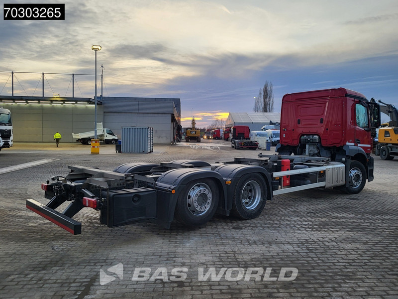 Mercedes-Benz Antos 2533 Antos 6X2 BDF ADR Full Air Suspension Lift+Steering Axle Automatic Euro 6 - Konteynır taşıyıcı/ Yedek karoser kamyon: fotoğraf 5 Mercedes-Benz Antos 2533 Antos 6X2 BDF ADR Full Air Suspension Lift+Steering Axle Automatic Euro 6 - Konteynır taşıyıcı/ Yedek karoser kamyon: fotoğraf 5