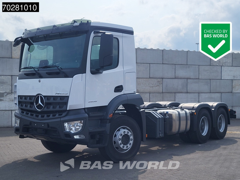 Mercedes-Benz Arocs 2636 6X4 Big-Axle Steelsuspension Euro 6 - Şasi kamyon: fotoğraf 1 Mercedes-Benz Arocs 2636 6X4 Big-Axle Steelsuspension Euro 6 - Şasi kamyon: fotoğraf 1