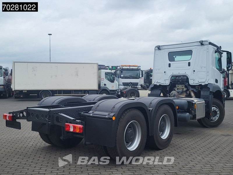 Mercedes-Benz Arocs 2636 6X4 NEW chassis Flywheel PTO Big-Axle Automatic Steelsuspension Euro 6 - Şasi kamyon: fotoğraf 5 Mercedes-Benz Arocs 2636 6X4 NEW chassis Flywheel PTO Big-Axle Automatic Steelsuspension Euro 6 - Şasi kamyon: fotoğraf 5