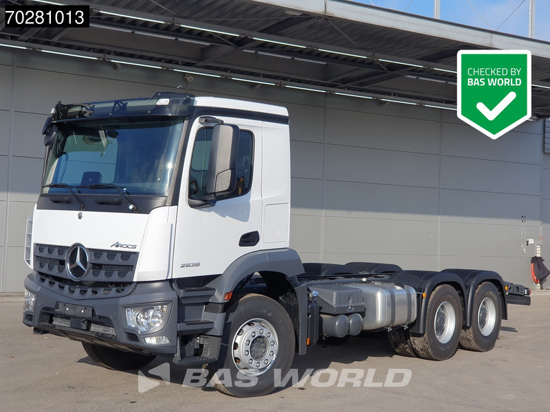 Mercedes-Benz Arocs 2636 6X4 NEW chassis Flywheel PTO Big-Axle Automatic Steelsuspension Euro 6 - Şasi kamyon: fotoğraf 1 Mercedes-Benz Arocs 2636 6X4 NEW chassis Flywheel PTO Big-Axle Automatic Steelsuspension Euro 6 - Şasi kamyon: fotoğraf 1