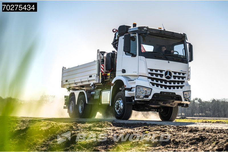 Mercedes-Benz Arocs 3348 6X6 Fassi F255A.2.24 xe-dynamic Kran Dreiseitenkipper Navi Euro 6 - Damperli kamyon, Vinçli kamyon: fotoğraf 5 Mercedes-Benz Arocs 3348 6X6 Fassi F255A.2.24 xe-dynamic Kran Dreiseitenkipper Navi Euro 6 - Damperli kamyon, Vinçli kamyon: fotoğraf 5