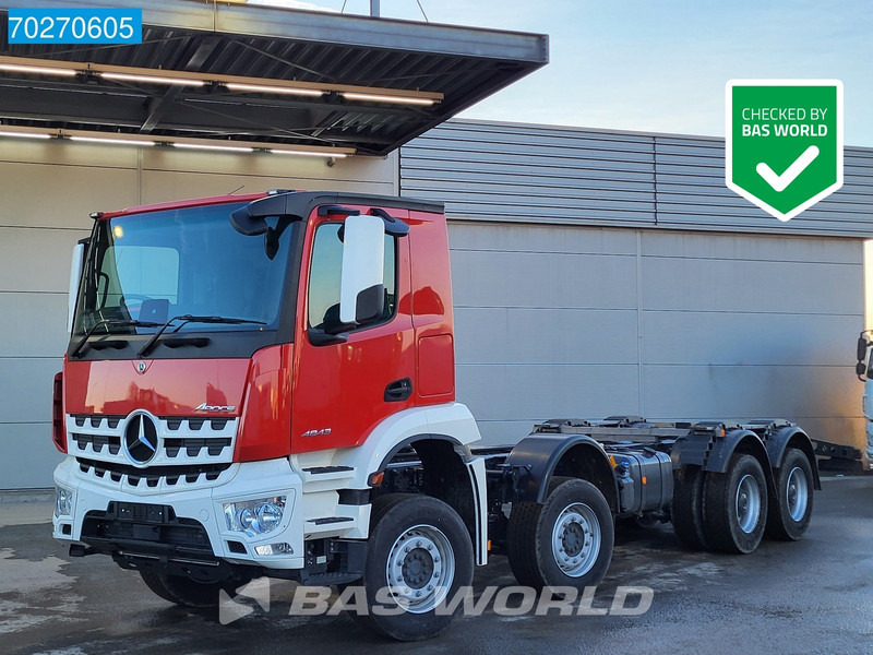 Mercedes-Benz Arocs 4843 8X4 NEW chassis RHD! Steel suspension Automatic Euro 6 - Şasi kamyon: fotoğraf 1 Mercedes-Benz Arocs 4843 8X4 NEW chassis RHD! Steel suspension Automatic Euro 6 - Şasi kamyon: fotoğraf 1