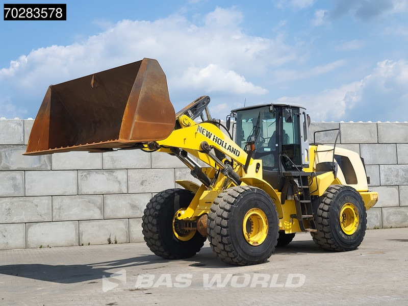 New Holland W270 - Tekerlekli yükleyici: fotoğraf 3 New Holland W270 - Tekerlekli yükleyici: fotoğraf 3