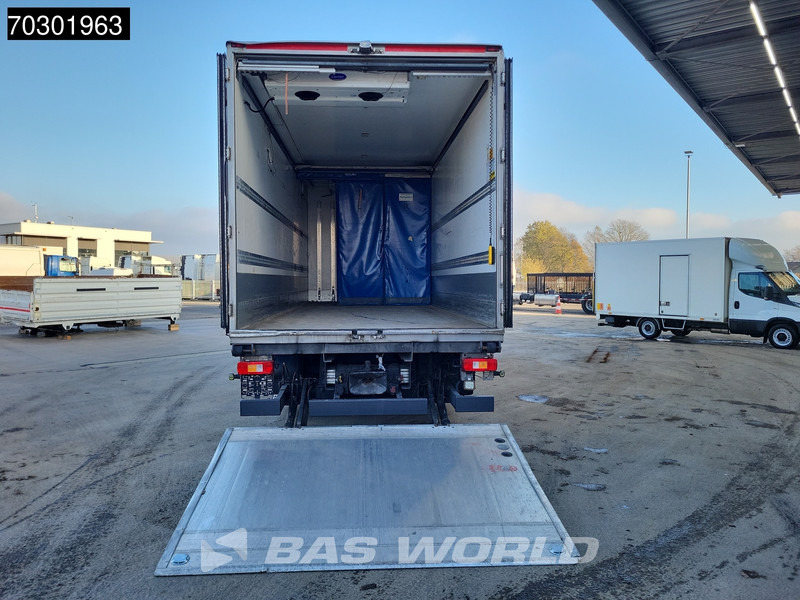 Renault T 430 6X2 Carrier SUPRA 1150 Mt 2000kg Ladebordwand Lift Axle Automatic Euro 6 - Refrijeratör kamyon: fotoğraf 3 Renault T 430 6X2 Carrier SUPRA 1150 Mt 2000kg Ladebordwand Lift Axle Automatic Euro 6 - Refrijeratör kamyon: fotoğraf 3