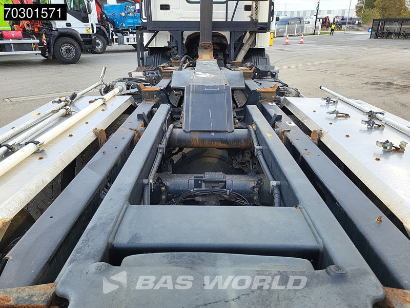 Scania P400 6X2 20 tons HIAB containersystem Retarder Automatic Lift+steering Euro 5 - Kancalı yükleyici kamyon: fotoğraf 5 Scania P400 6X2 20 tons HIAB containersystem Retarder Automatic Lift+steering Euro 5 - Kancalı yükleyici kamyon: fotoğraf 5