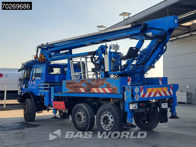 Unimog U2450L 6X6 Unimog Engin EGI TP 226 hubarbeitsbühne Manual Euro 2 - Vinçli kamyon: fotoğraf 2 Unimog U2450L 6X6 Unimog Engin EGI TP 226 hubarbeitsbühne Manual Euro 2 - Vinçli kamyon: fotoğraf 2