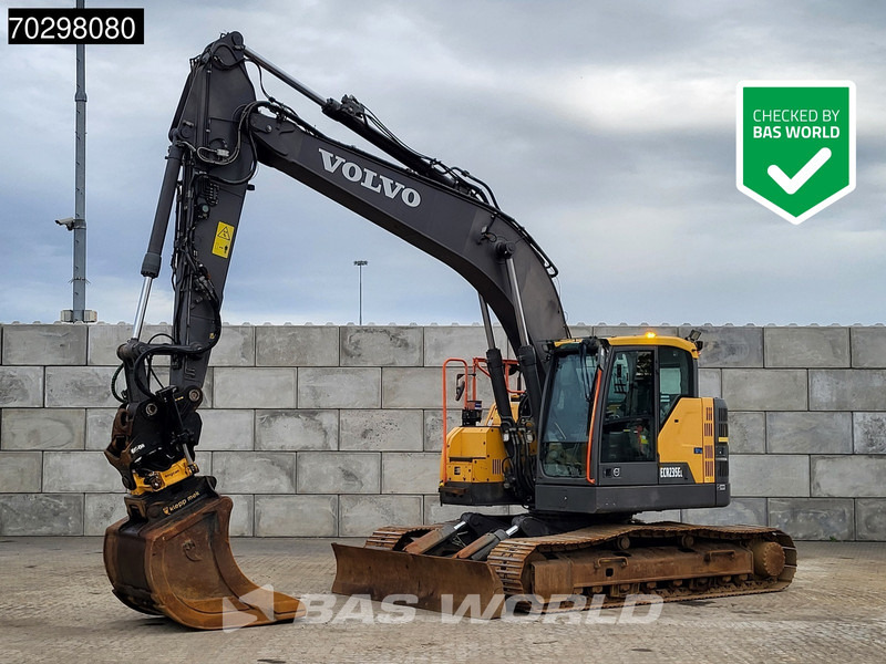 Volvo ECR235 E L Engcon Tiltrotator - Blade - Paletli ekskavatör: fotoğraf 1 Volvo ECR235 E L Engcon Tiltrotator - Blade - Paletli ekskavatör: fotoğraf 1
