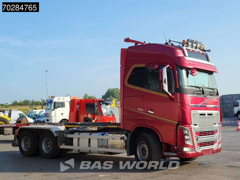Volvo FH16 700 FH16 6X4 Full Air 20t Hook Xenon Euro 5 - Kancalı yükleyici kamyon: fotoğraf 5 Volvo FH16 700 FH16 6X4 Full Air 20t Hook Xenon Euro 5 - Kancalı yükleyici kamyon: fotoğraf 5