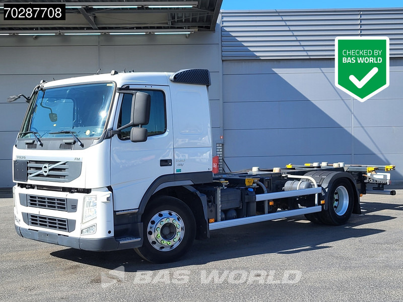 Volvo FM 330 4X2 4,60m Wheelbase BDF Automatic Euro 5 - Konteynır taşıyıcı/ Yedek karoser kamyon: fotoğraf 1 Volvo FM 330 4X2 4,60m Wheelbase BDF Automatic Euro 5 - Konteynır taşıyıcı/ Yedek karoser kamyon: fotoğraf 1