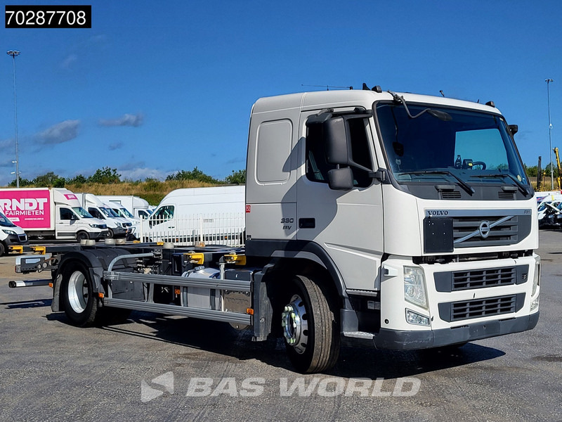 Volvo FM 330 4X2 4,60m Wheelbase BDF Automatic Euro 5 - Konteynır taşıyıcı/ Yedek karoser kamyon: fotoğraf 3 Volvo FM 330 4X2 4,60m Wheelbase BDF Automatic Euro 5 - Konteynır taşıyıcı/ Yedek karoser kamyon: fotoğraf 3