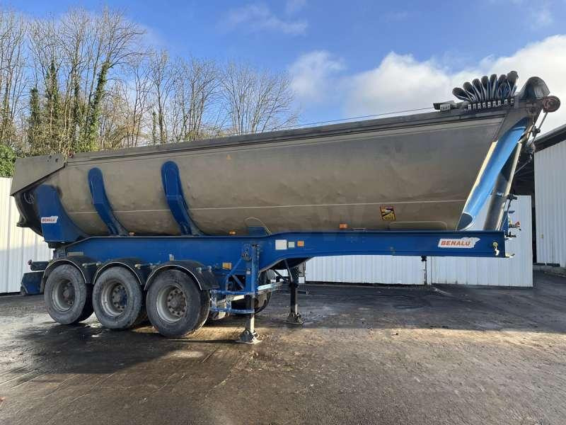 Benalu 3 ESSIEUX - Damperli dorse: fotoğraf 1 Benalu 3 ESSIEUX - Damperli dorse: fotoğraf 1