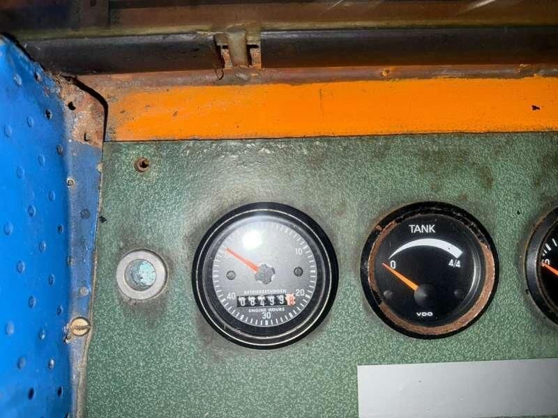 Rolba R200 - Diğer araçlar: fotoğraf 4 Rolba R200 - Diğer araçlar: fotoğraf 4