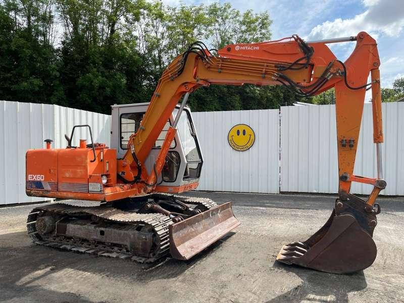 Hitachi EX60 - Paletli ekskavatör: fotoğraf 1 Hitachi EX60 - Paletli ekskavatör: fotoğraf 1