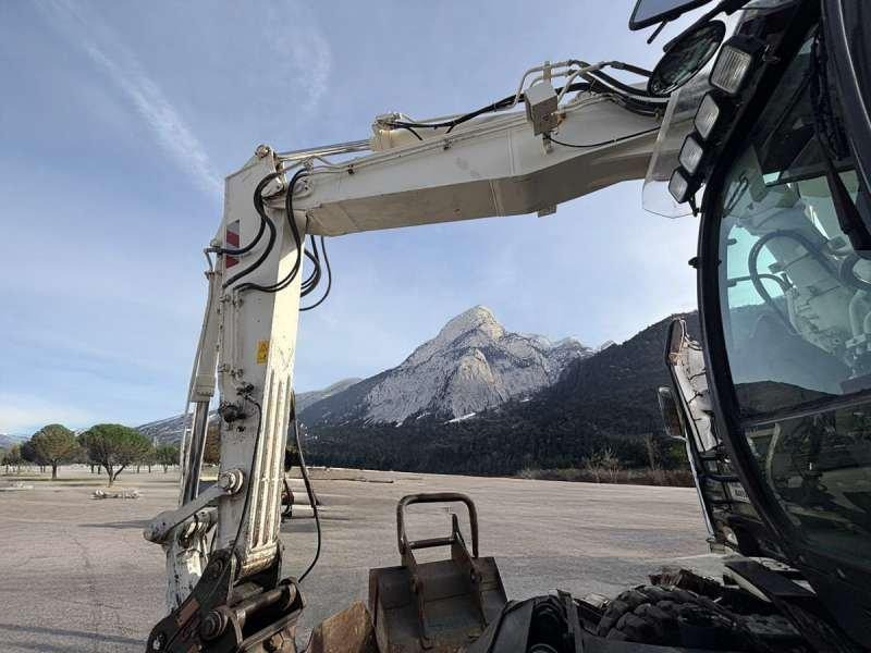 Hitachi ZX190W-5B - Tekerlekli ekskavatör: fotoğraf 3 Hitachi ZX190W-5B - Tekerlekli ekskavatör: fotoğraf 3