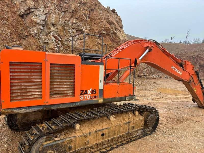 Hitachi ZX670LCH-3 - Paletli ekskavatör: fotoğraf 3 Hitachi ZX670LCH-3 - Paletli ekskavatör: fotoğraf 3