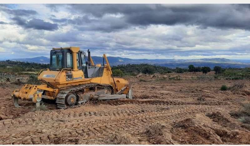 Komatsu D65EX-15 - Buldozer: fotoğraf 3 Komatsu D65EX-15 - Buldozer: fotoğraf 3