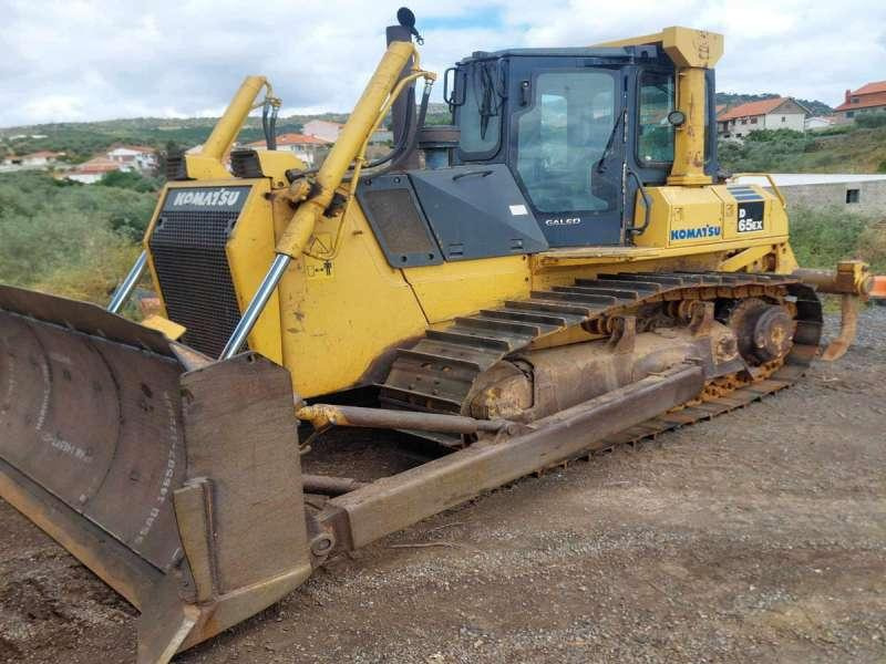 Komatsu D65EX-15 - Buldozer: fotoğraf 4 Komatsu D65EX-15 - Buldozer: fotoğraf 4