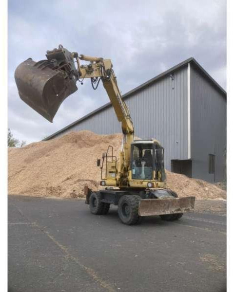 Komatsu PW160-7K - Tekerlekli ekskavatör: fotoğraf 4 Komatsu PW160-7K - Tekerlekli ekskavatör: fotoğraf 4