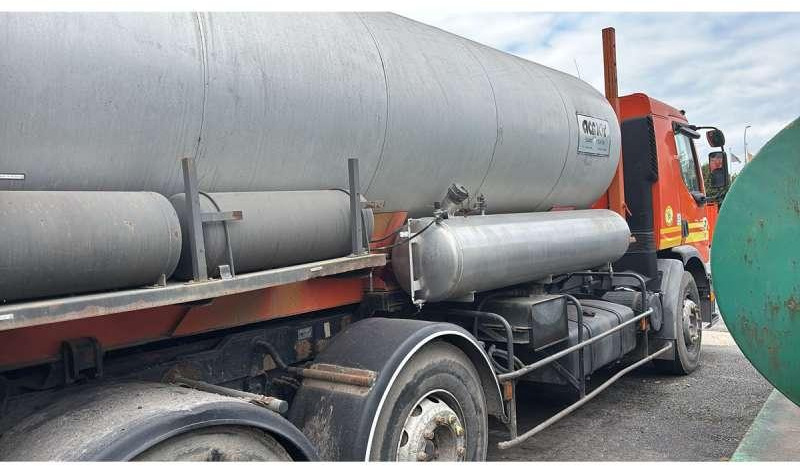Renault PREMIUM 370-26 AVEC BOUILLE ACMAR - Asfalt distribütörü: fotoğraf 5 Renault PREMIUM 370-26 AVEC BOUILLE ACMAR - Asfalt distribütörü: fotoğraf 5