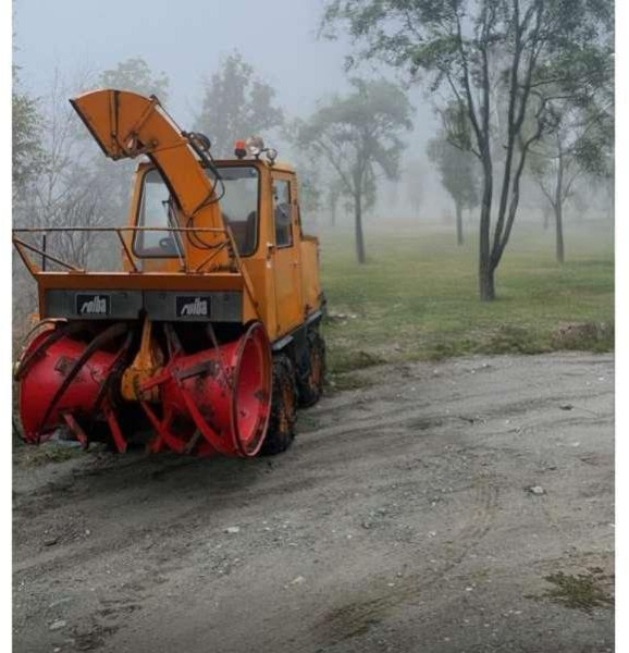 Rolba R200 - Kar küreme aracı: fotoğraf 2 Rolba R200 - Kar küreme aracı: fotoğraf 2