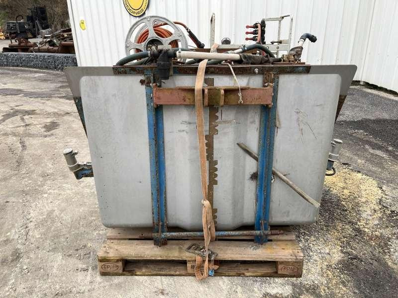 Tecnoma Matériel Agricole CUVE DE TRAITEMENT PHYTO - Tarla pülverizatör: fotoğraf 1 Tecnoma Matériel Agricole CUVE DE TRAITEMENT PHYTO - Tarla pülverizatör: fotoğraf 1