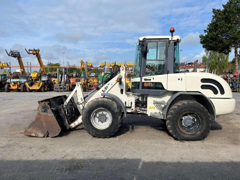 Terex TL100 - Belden kırmalı yükleyici: fotoğraf 4 Terex TL100 - Belden kırmalı yükleyici: fotoğraf 4